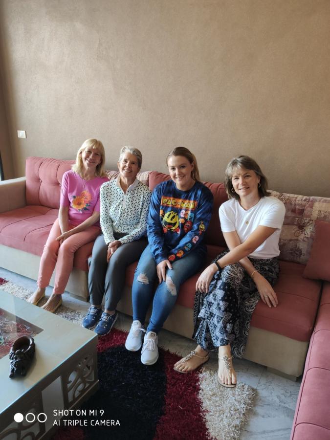 Hi Pyramids Apartment Кайро Екстериор снимка