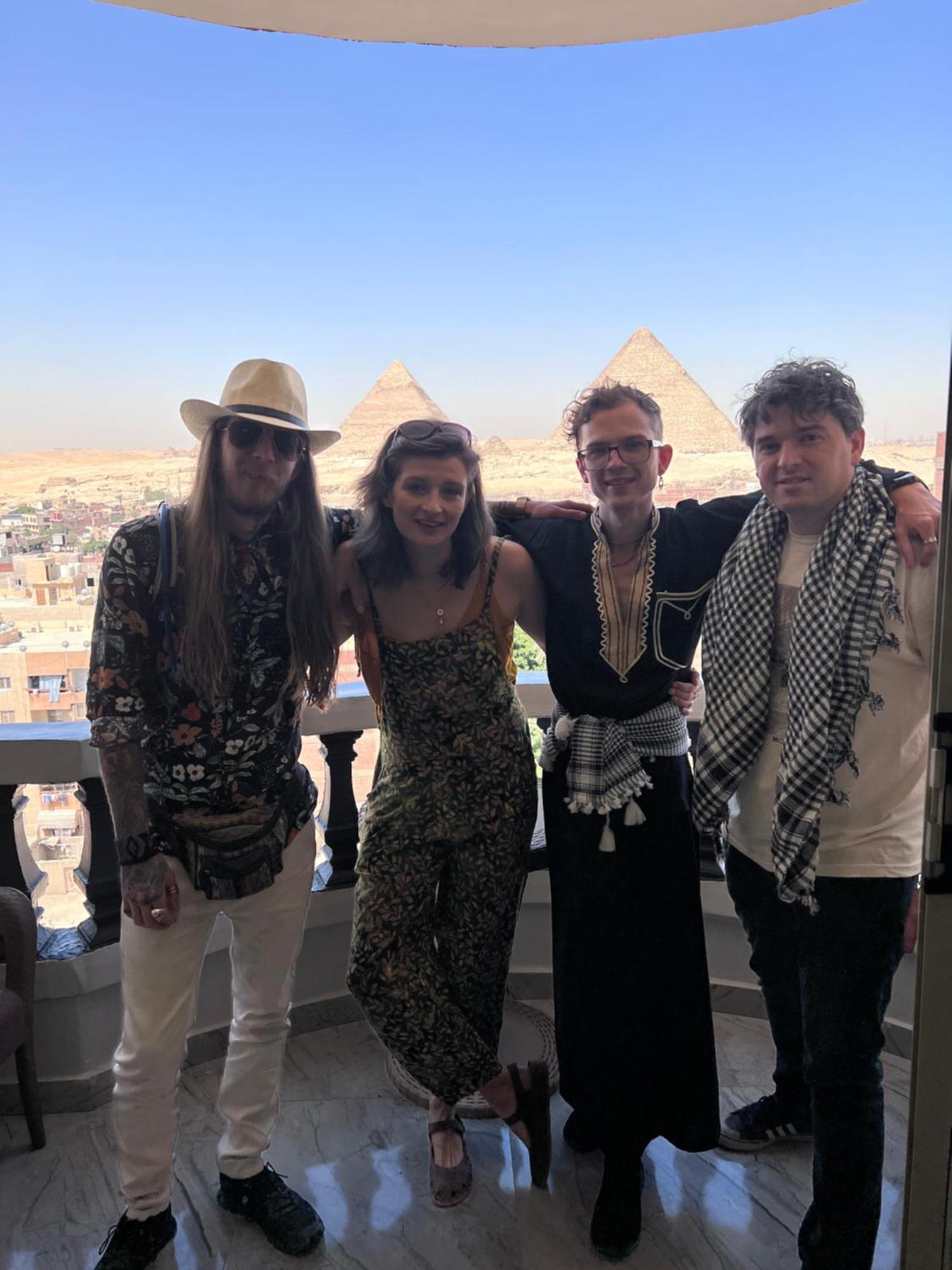 Hi Pyramids Apartment Кайро Екстериор снимка